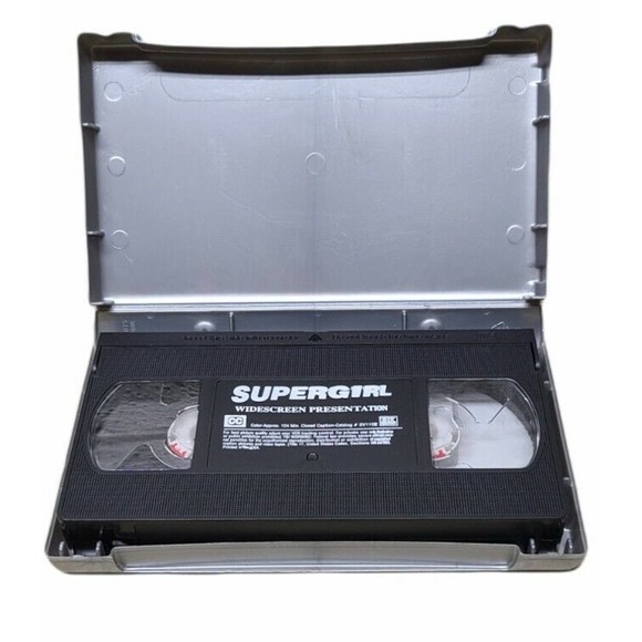 Supergirl Collector's Edition Widescreen Presentation VHS clamshell 1984 Rare - Picture 3 of 3